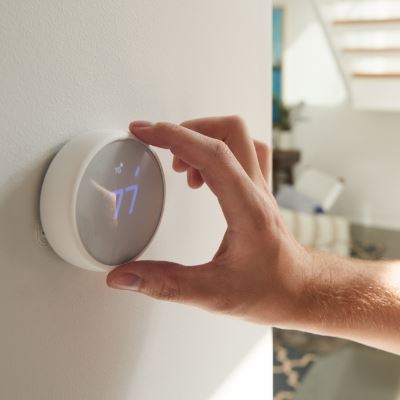 hand turning knob on thermostat